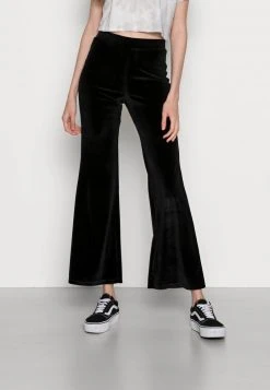 Großhandel ✔️ Even&Odd Damen Velvet Flared Leg Trousers - Stoffhose - Black ⌛