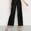 Budget 🧨 Even&Odd Damen Plisse Scallop Hem Trouser - Stoffhose - Black ⭐ 1 Budget 🧨 Even&Odd Damen Plisse Scallop Hem Trouser - Stoffhose - Black ⭐ -Even Od Verkaufe 5f1acd8bae674814b00a386ac6921719