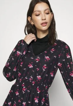 Bestpreis ✨ Even&Odd CINTERED V NECK ALL OVER MESH MINI VOLANT DRESS - Freizeitkleid - Black/red | Damen 👍 -Even Od Verkaufe 75f913f2c45947c99d96d4f5eaa1a8ce