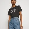 Schlussverkauf 🎁 Even&Odd HATTIE MIRRORED DRAGONS TEE - T-Shirt Print - 801 - Anthracite | Damen ⭐ -Even Od Verkaufe 84adf9f2e6704871a4de83595ee1e3ff