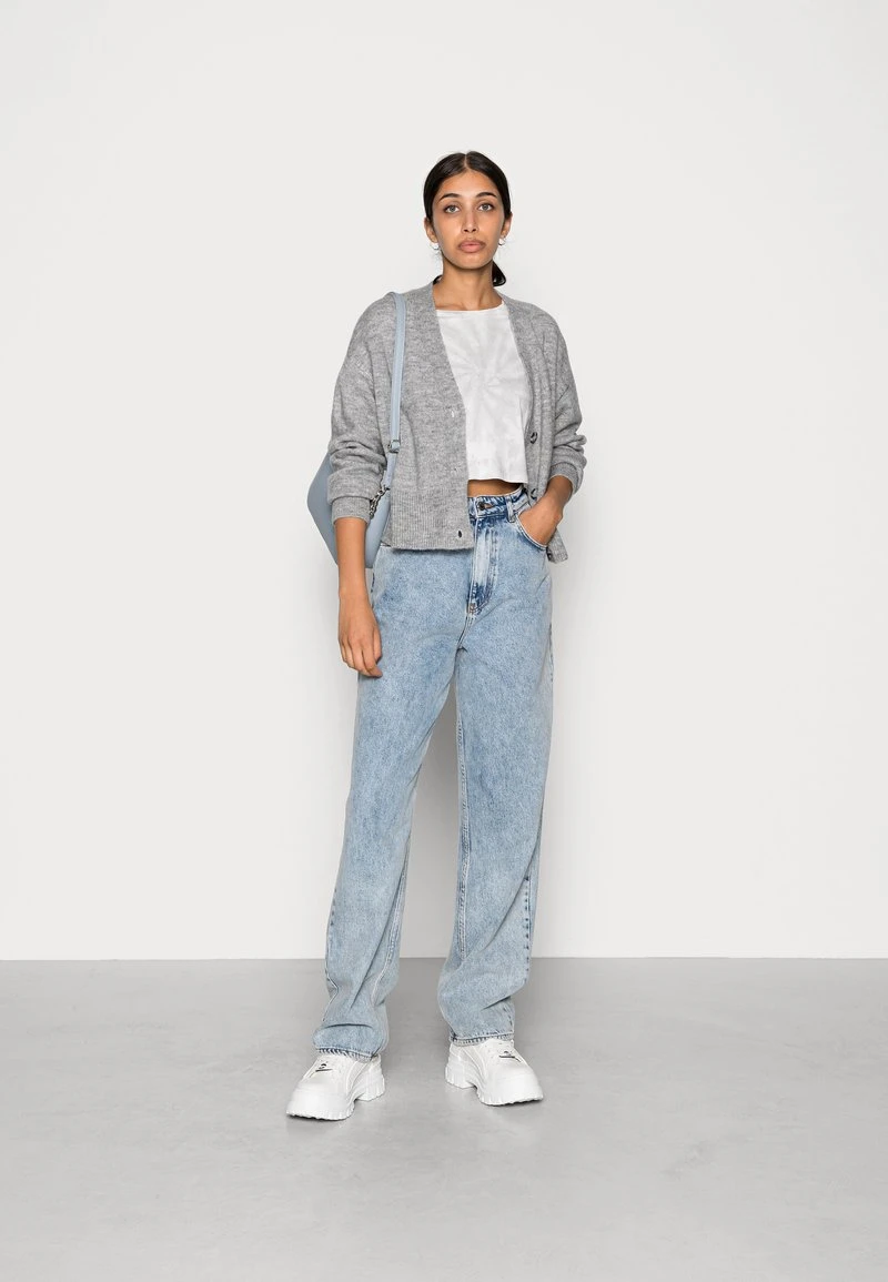 Coupon ✔️ Even&Odd Damen BASIC BLEND BUTTON CROP - Strickjacke - Mottled Grey ✨ 4 Coupon ✔️ Even&Odd Damen BASIC BLEND BUTTON CROP - Strickjacke - Mottled Grey ✨ – Bild 2