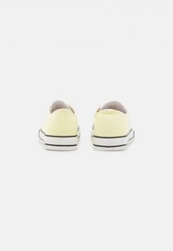 Am billigsten 👍 Even&Odd Damen DISNEY MICKEY MOUSE - Sneaker Low - Light Yellow 👏 11 Am billigsten 👍 Even&Odd Damen DISNEY MICKEY MOUSE - Sneaker Low - Light Yellow 👏 -Even Od Verkaufe c3431ea381c34076a3b4a9c3d18f09d9