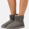Top 10 ✔️ Even&Odd Damen LEATHER WINTER BOOTIES - Stiefelette - Grey ✔️ 1 Top 10 ✔️ Even&Odd Damen LEATHER WINTER BOOTIES - Stiefelette - Grey ✔️ -Even Od Verkaufe f65f1d4bb93d43f7a80c07eed36a153f