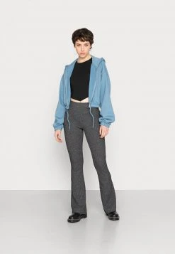 Besorgen 🔥 Even&Odd Damen CROPPED LONG SLEEVE WITH POINTY HEM - Langarmshirt - Black 🎉 -Even Od Verkaufe ff0a5d81895349f58ee63b51ddac818a